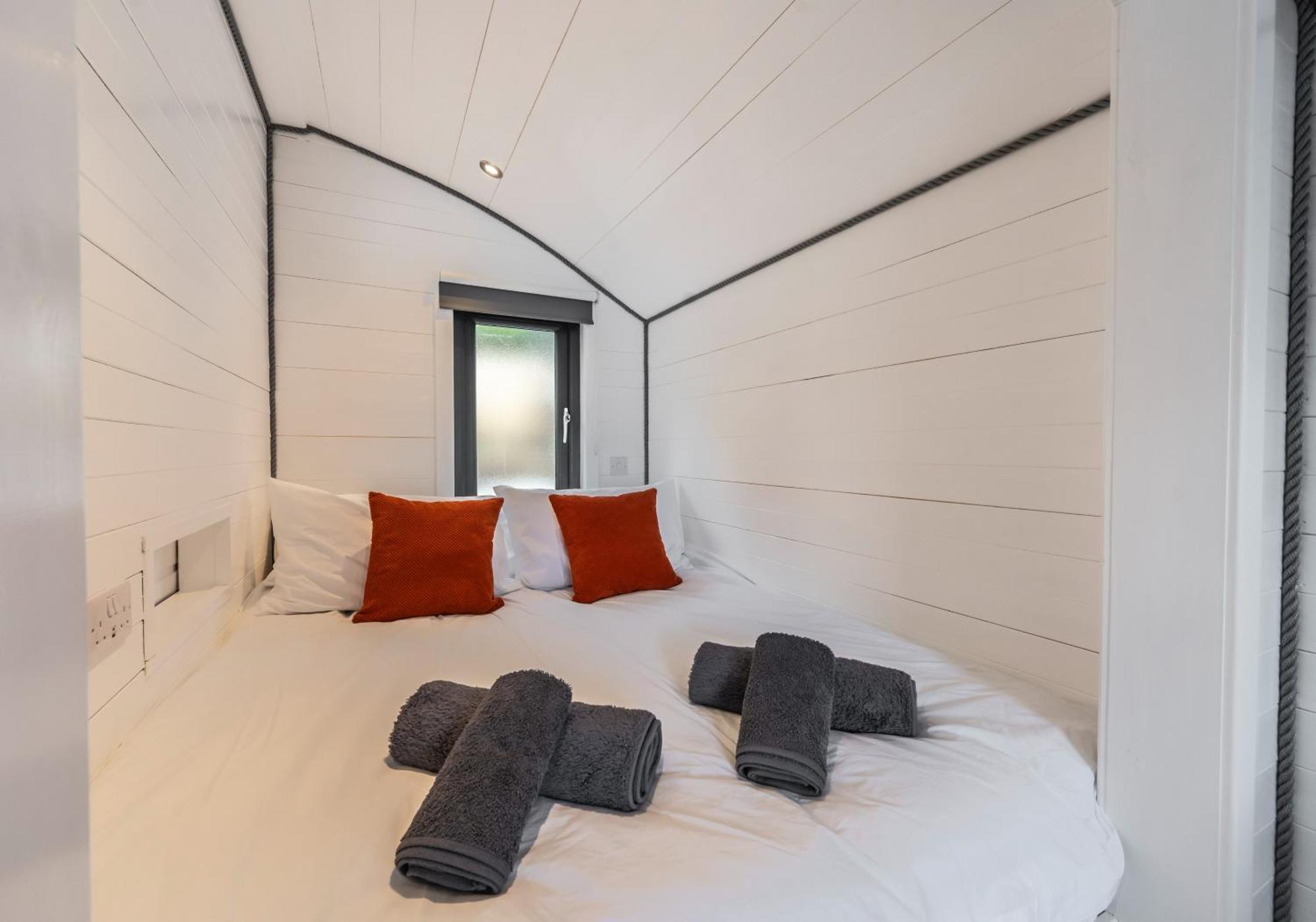 Nessie Pod Apartment *
